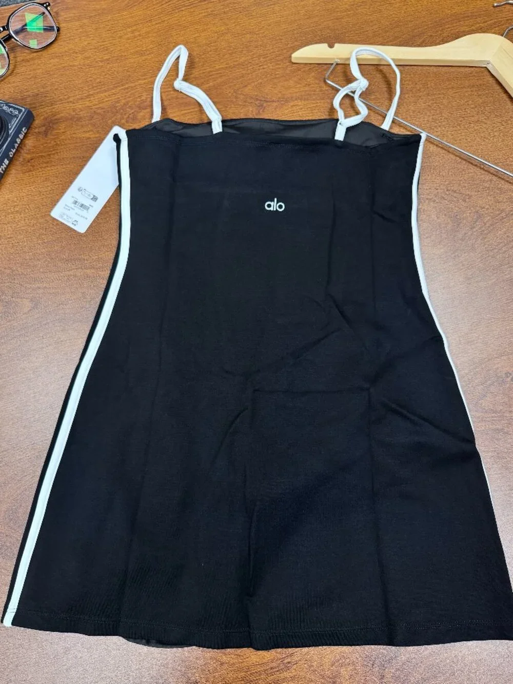 NWT 😍 Alo Yoga Black&White Airbrush Streamlined Dress 👗 Waist-cinching skirt